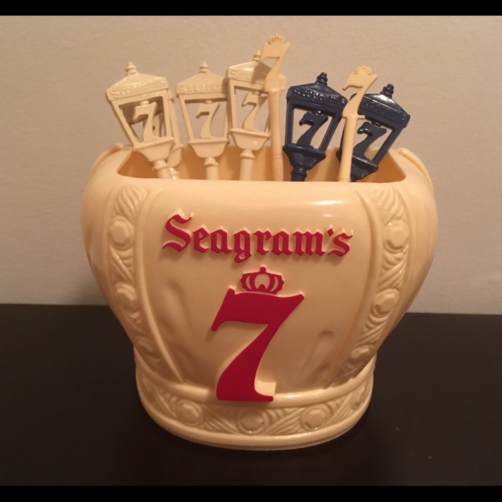 Vintage Seagram’s 7 Plastic Barware & Stirrers
